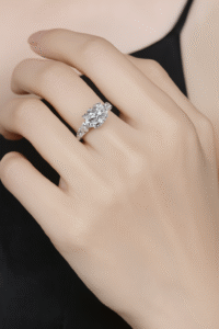 1 Carat Moissanite 925 Silver Ring - Image 3