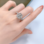 2 Carats Moissanite 925 Silver Ring - Image 3