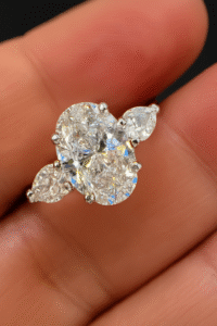 4.3 Carats Moissanite 925 Silver Ring - Image 2
